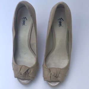 Fiona Peep Toe Pumps - Suede size 7.5